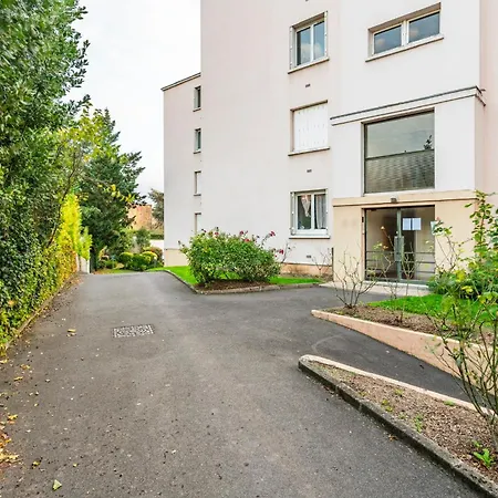 Appartement 20mins A Paris, A Cote De La Gare